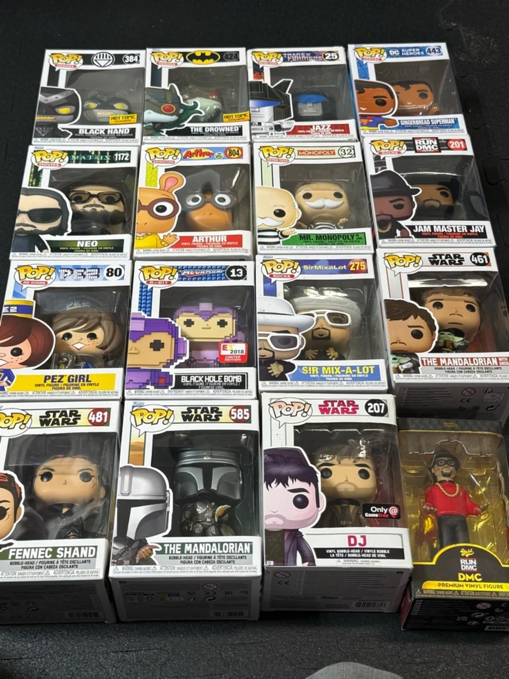 Lot Of 16 Mixed Funkos - Picture 6 of 6